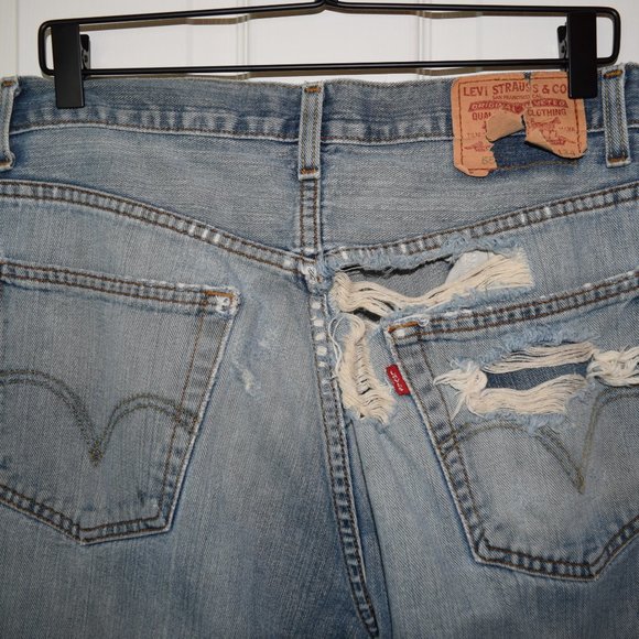 Vintage Distressed Levi’s 32x34 - Picture 6 of 8